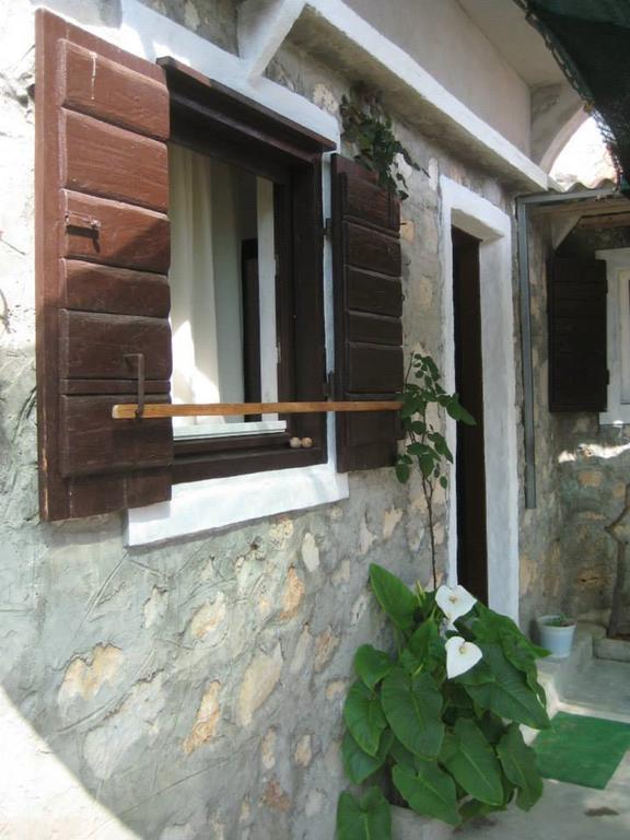 Apartments Maric Drvenik Mali Quarto foto